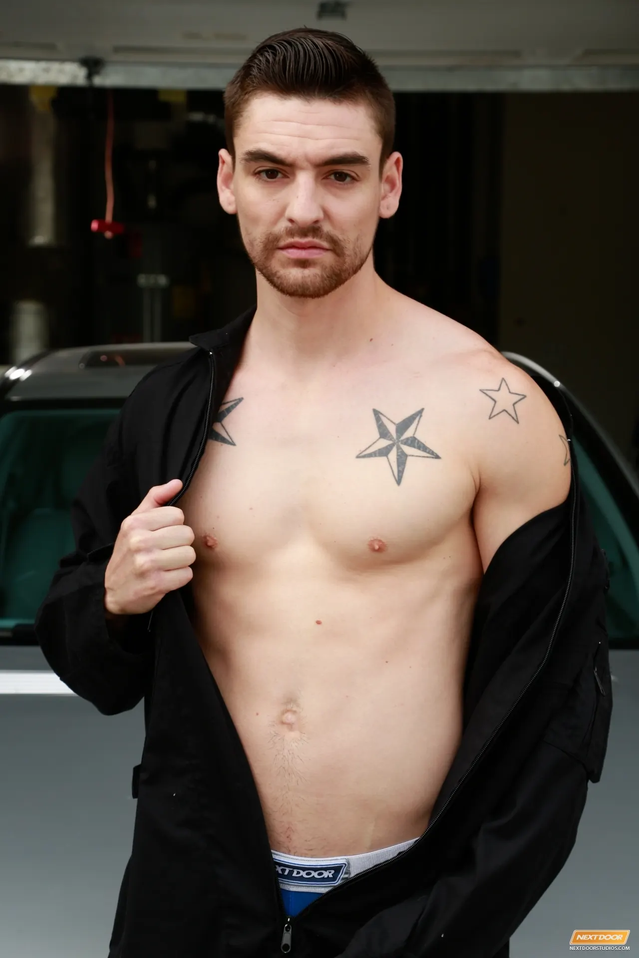 Next Door Studios 'Broken Down Wheels' starring Silas O'Hara (Photo 6)