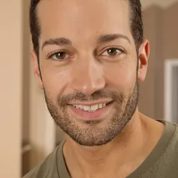 Silas O'Hara in 'Next Door Studios' Couple's Cake (Thumbnail 18)