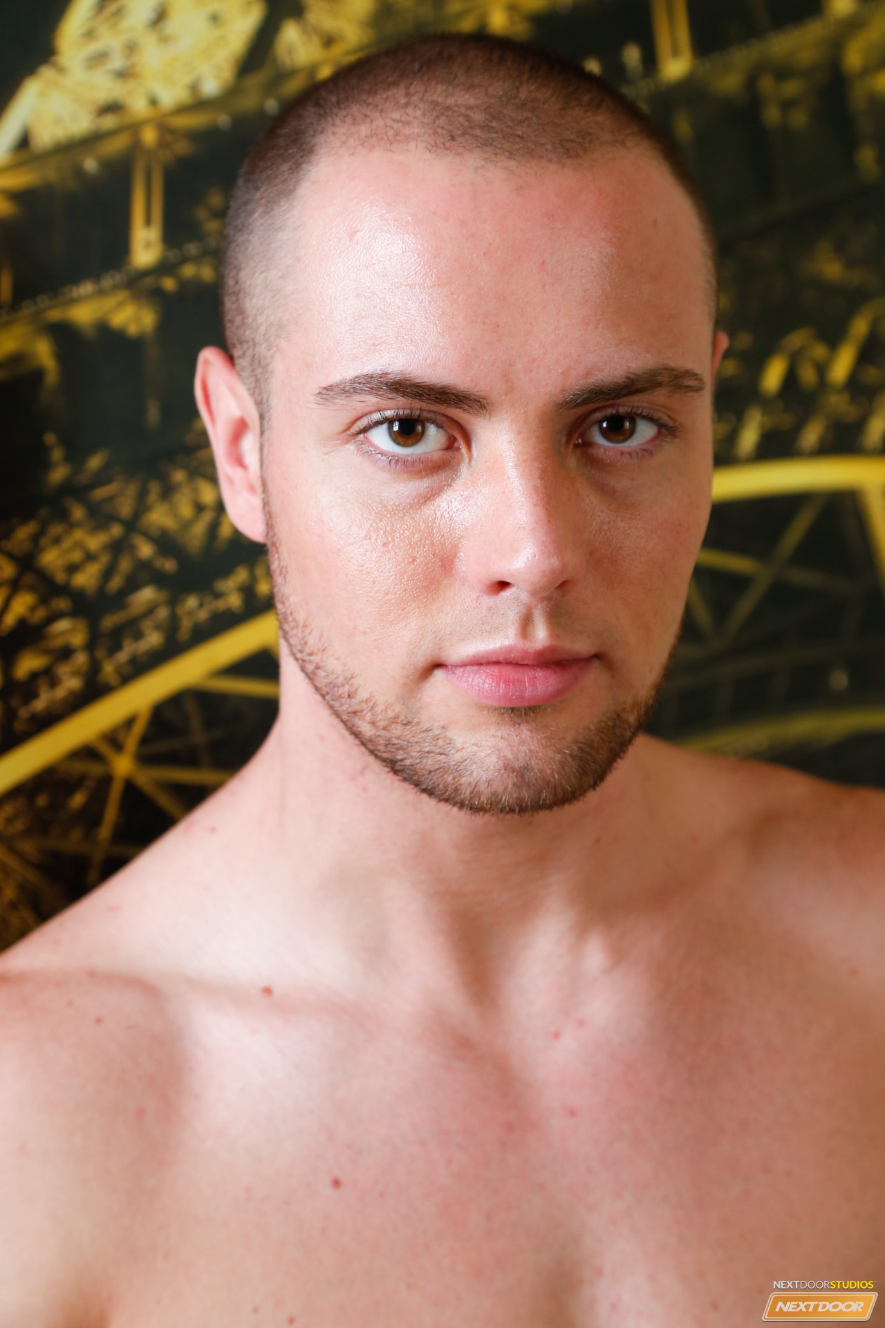 Tom Faulk in 'Next Door Studios' Helpful Roommate (Thumbnail 12)