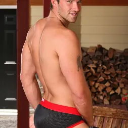 Trystan Bull in 'Next Door Studios' Porch Party (Thumbnail 5)