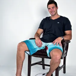 Trystan Bull in 'Next Door Studios' Stroked to Be Here (Thumbnail 1)