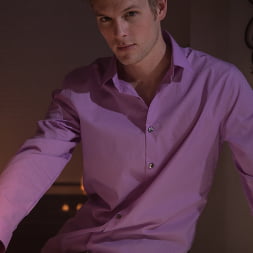 Ty Thomas in 'Next Door Studios' The Talented Mr. Bubbles (Thumbnail 12)