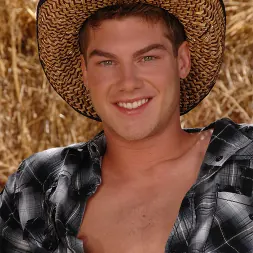 Vance Crawford in 'Next Door Studios' Vance Crawford (Thumbnail 3)