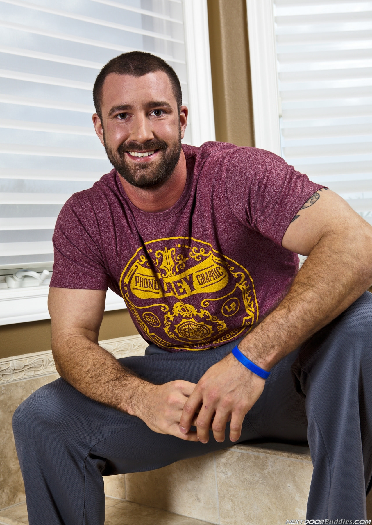 Next Door Studios 'Doubling Up' starring Vinny Castillo (Photo 6)