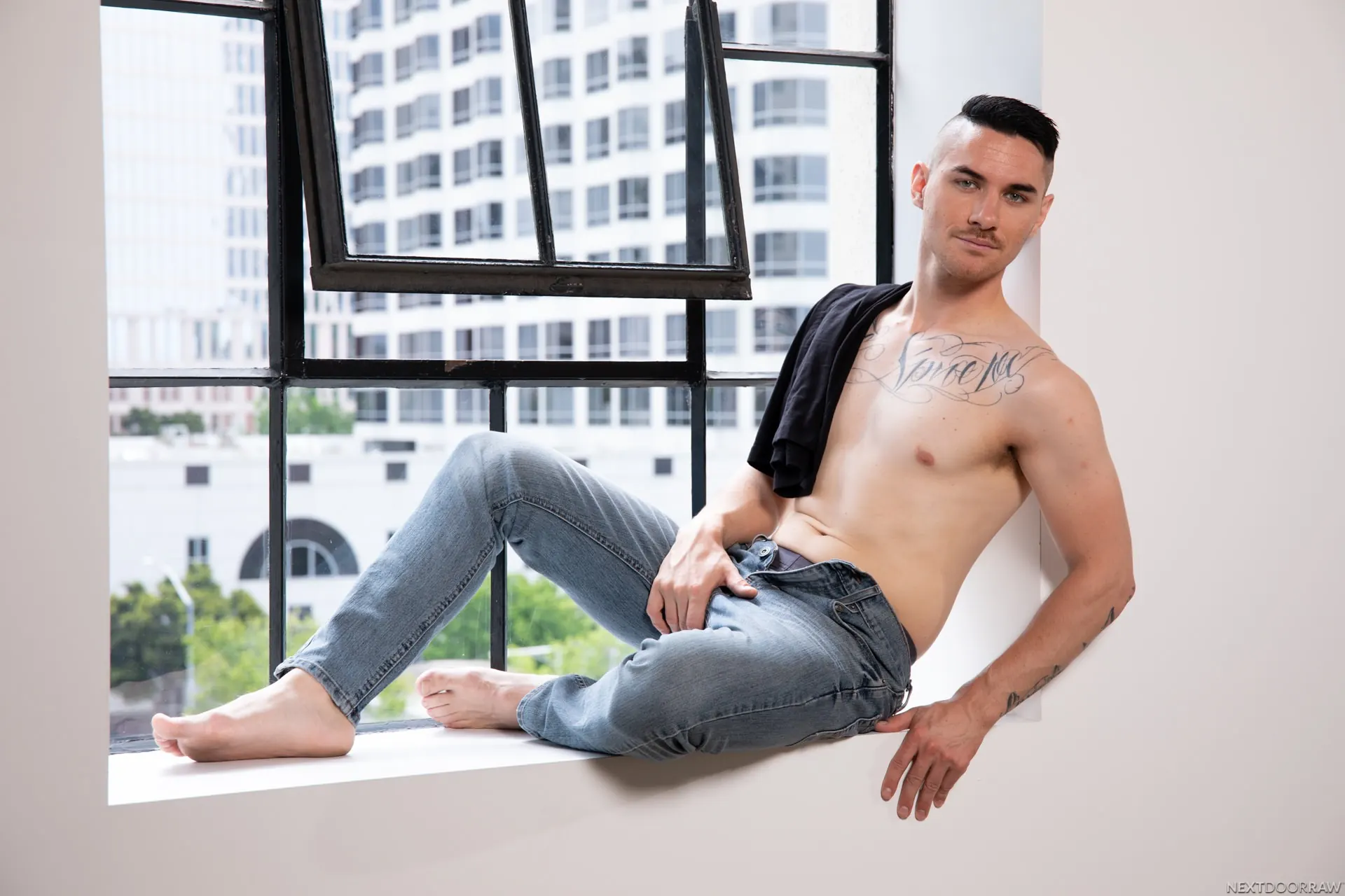 Next Door Studios 'Curious Neighbor' starring Zak Bishop (Photo 16)