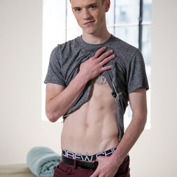 Zak Bishop in 'Next Door Studios' Milkin' Masseur (Thumbnail 4)