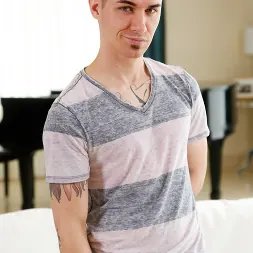 Zak Bishop in Rumor Slut (Photo 1) Zak Bishop in 'Next Door Studios' Rumor Slut (Thumbnail 1)