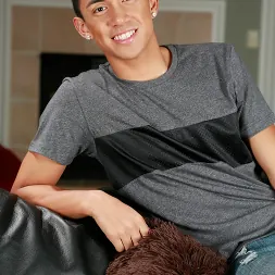 Zander Williams in Unexpected Sleepover (Photo 6) Zander Williams in 'Next Door Studios' Unexpected Sleepover (Thumbnail 6)