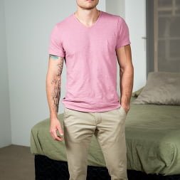 Zane Clayton in Zane Clayton (Photo 3) Zane Clayton in 'Next Door Studios' Zane Clayton (Thumbnail 3)
