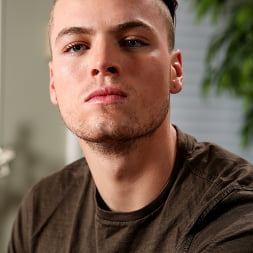 Zane Porter in 'Next Door Studios' Zane Porter (Thumbnail 3)