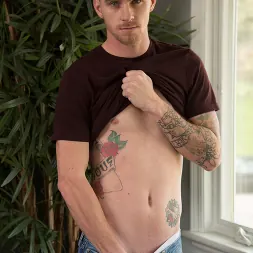 Zion Nicholas in 'Next Door Studios' The Cheat - Virgin Heartbreak (Thumbnail 9)